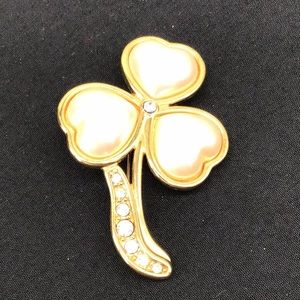 Monet Clover Brooch